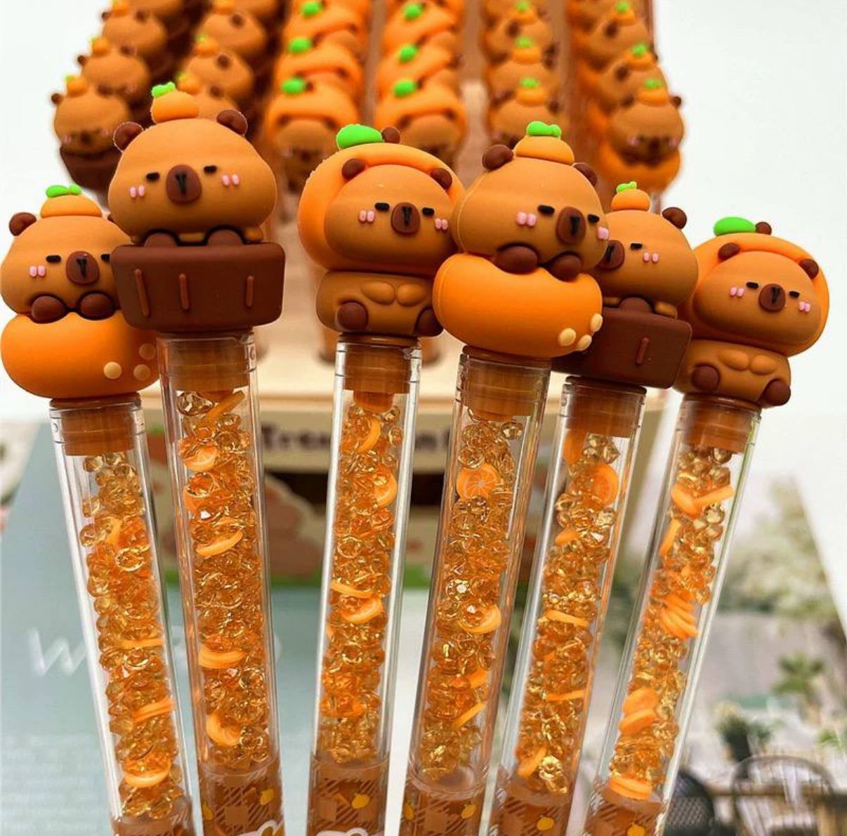 lapiz capibara naranja