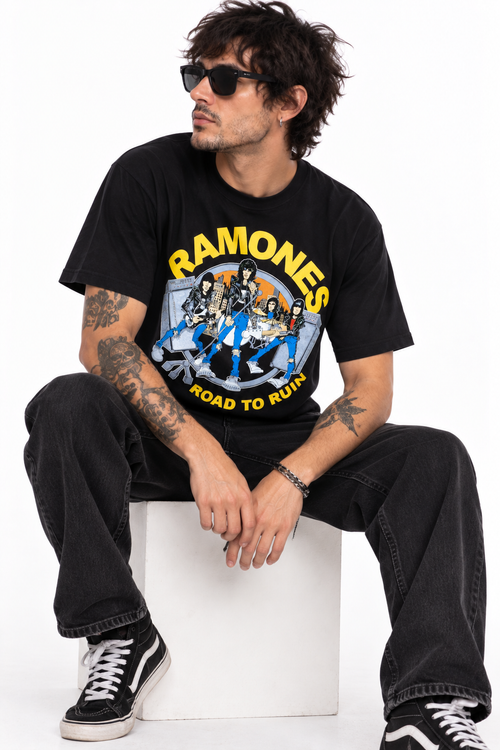 Polera Ramones Road to Ruin