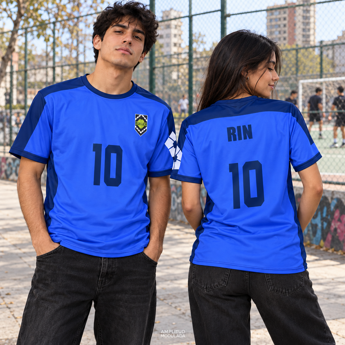 Camiseta Blue Lock Rin 10 azul Eleven frente y espalda