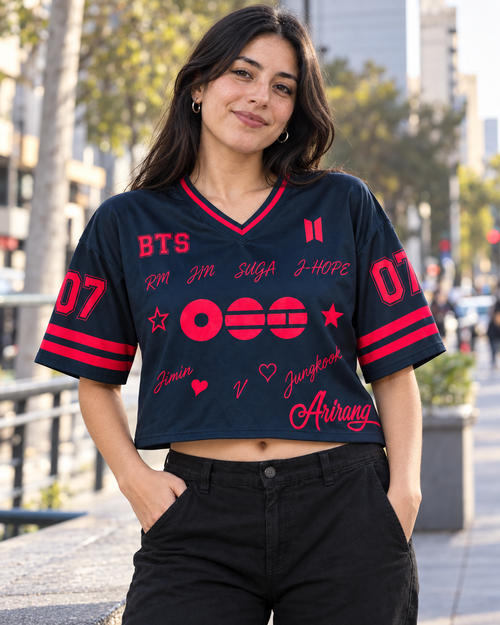 Croptop BTS oscuro-frente