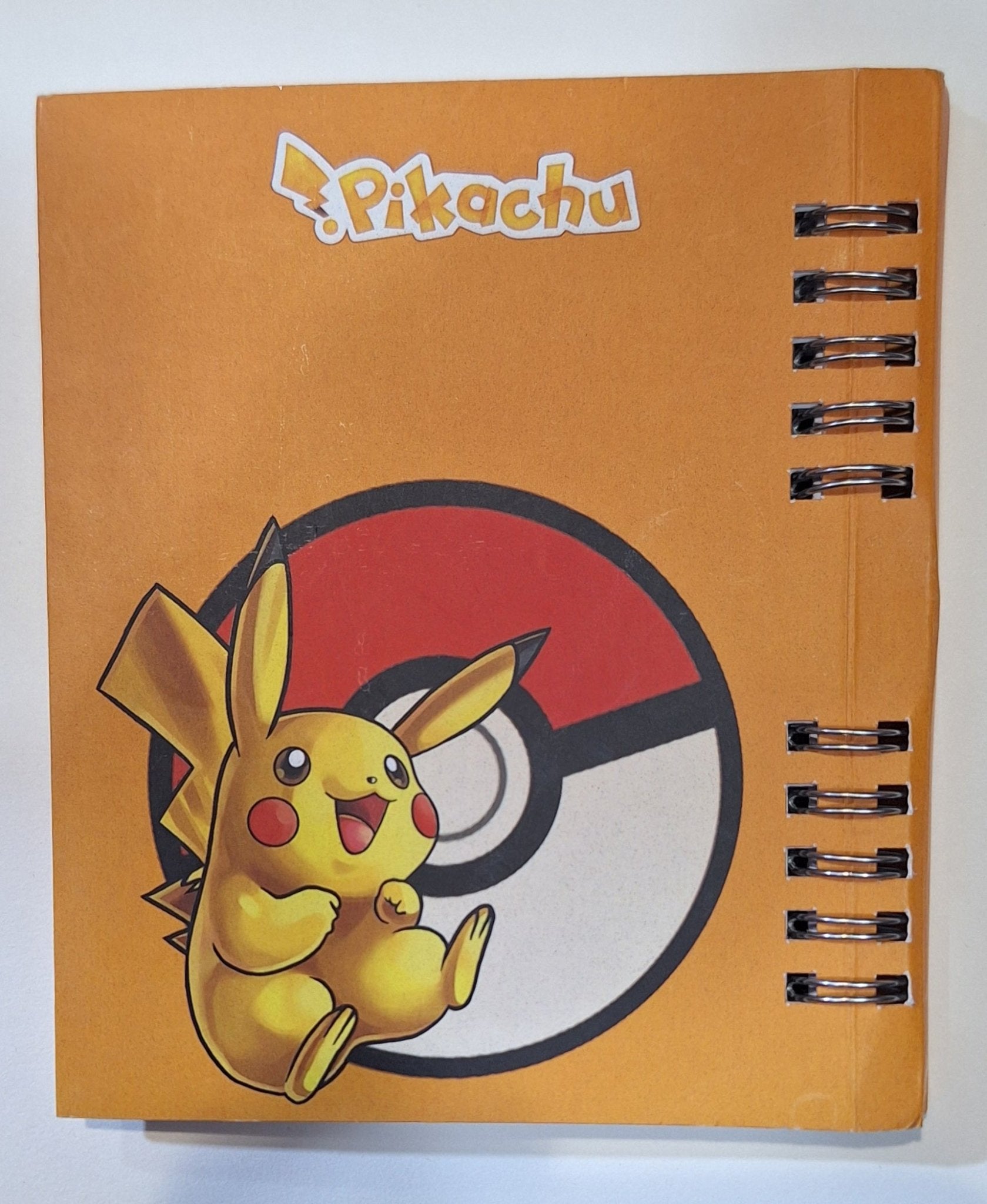 Libreta de Pokemon Pikachu y Ash - amplitudmodulada