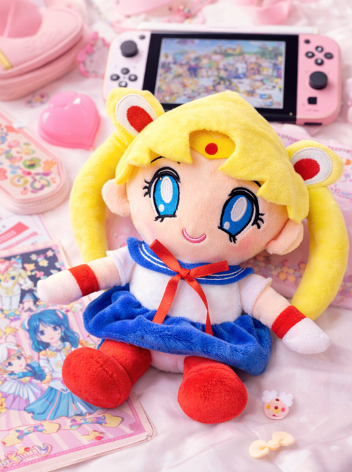 Peluche Sailor Moon 27cm - amplitudmodulada