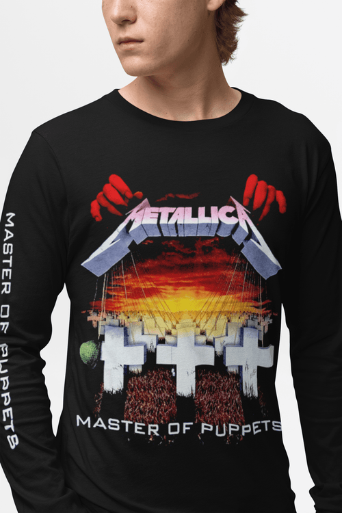 Polera Master Of Puppets Manga Larga - amplitudmodulada