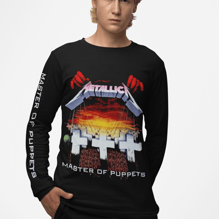 Polera Master Of Puppets Manga Larga - amplitudmodulada