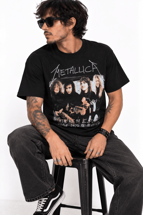 Polera Metallica Garage inc - amplitudmodulada
