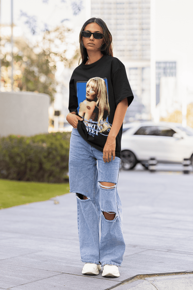 Polera Sabrina Carpenter Short n Sweet - amplitudmodulada