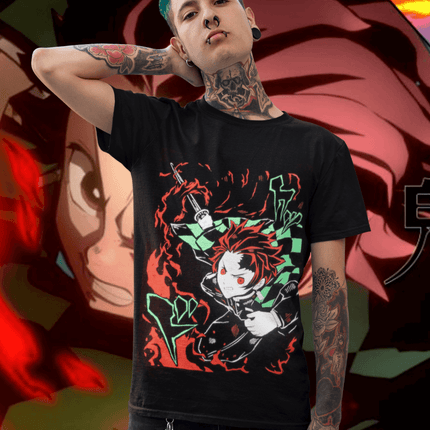 Polera Tanjiro Kamado fuego Kimetsu No Yaiba - amplitudmodulada